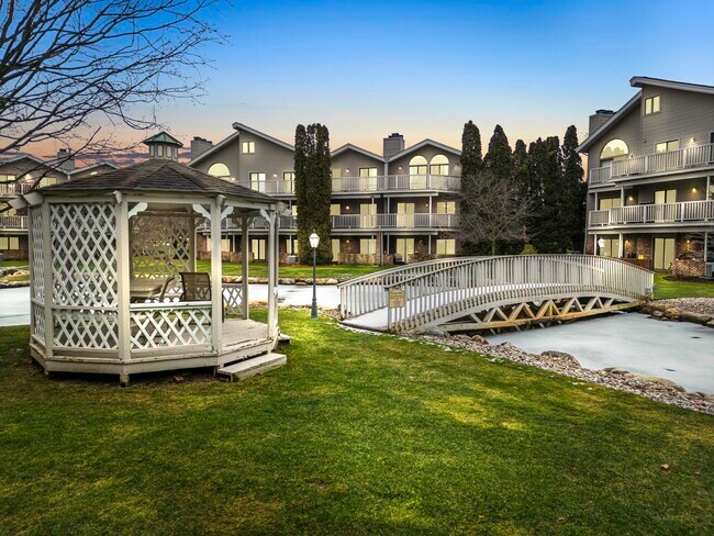 Foto del edificio - 21096 Boulder Cir