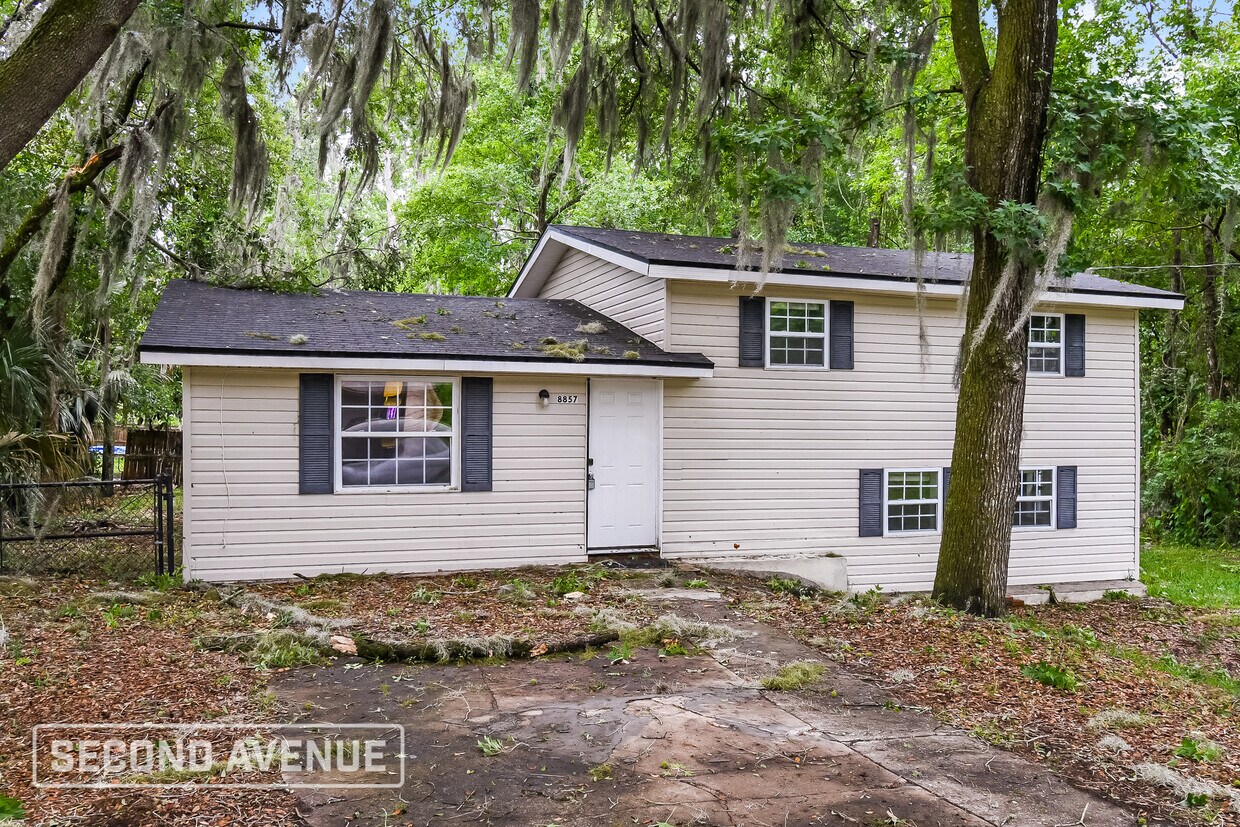Primary Photo - 8857 Camphor Dr