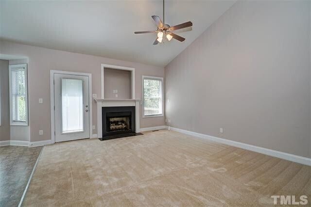 Building Photo - $500 Rent Incentive!!!