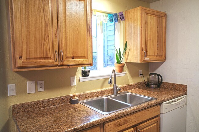 Foto del edificio - 2555 SW Pickford St