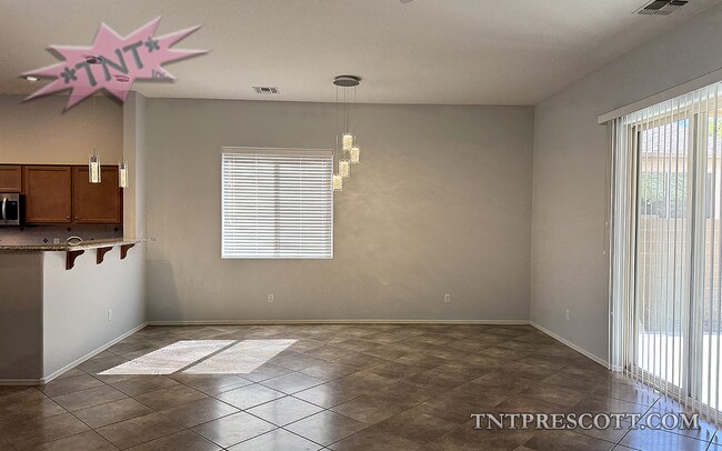 Building Photo - Home in Granville HOA