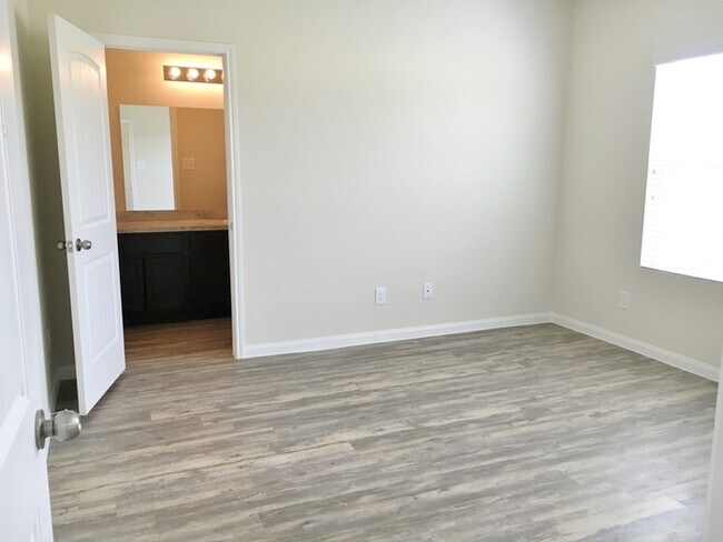 Building Photo - Lone Cypress - 19039 Treviso Terrace Ln, K...