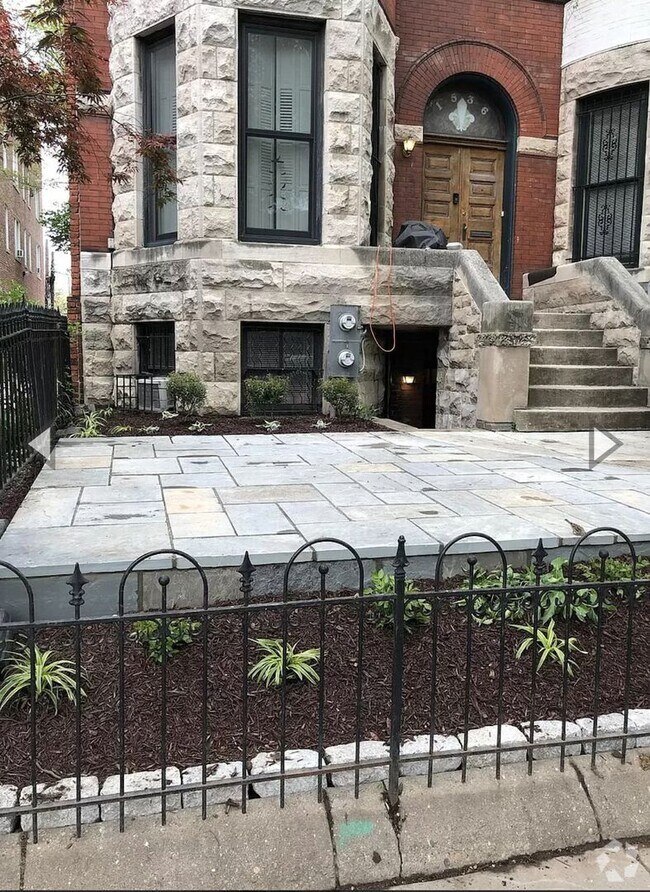 Building Photo - 1536 17th St NW