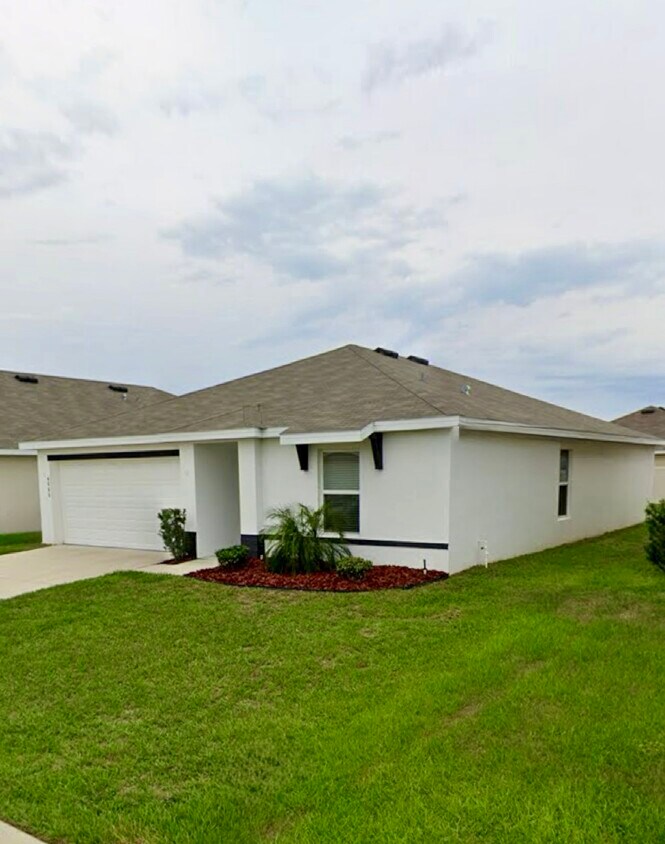 Foto principal - 4666 Cornerstone Rd