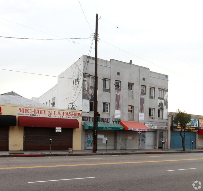 Building Photo - 1316 S Los Angeles St