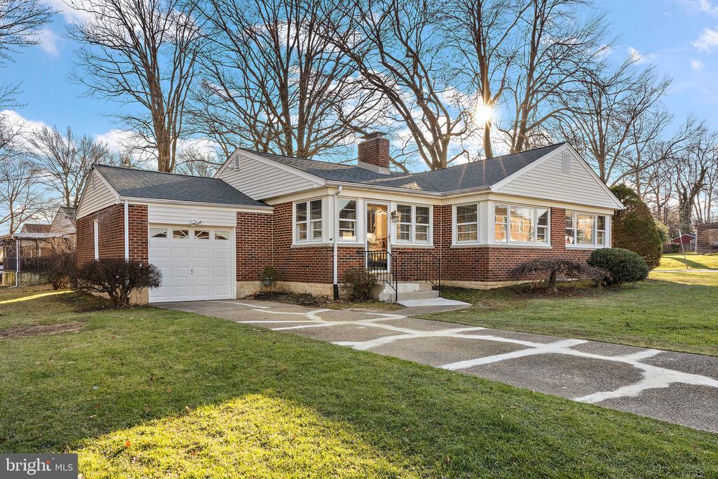 Primary Photo - 246 Waverly Rd