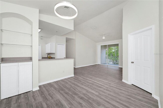 Building Photo - 2549 Maitland Crossing Way