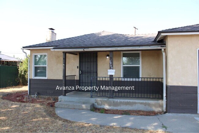 Foto del edificio - Fresno Mayfair District - 4 Bedroom Home  ...