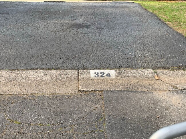 Building Photo - Quite two bedroom Townhome in Central Mart...
