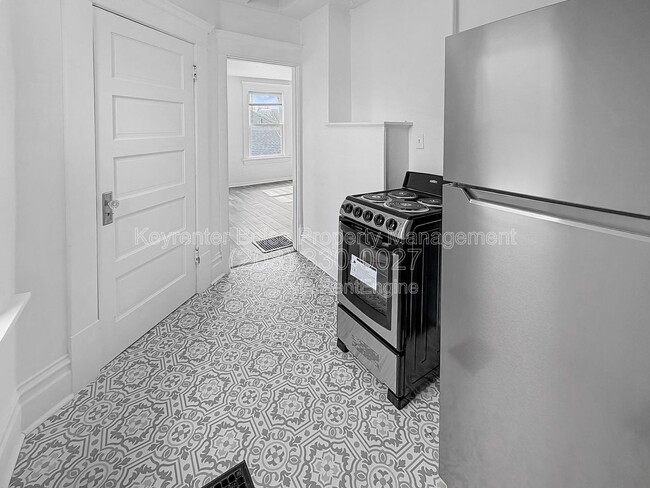 Foto del edificio - 1818 W Washington St