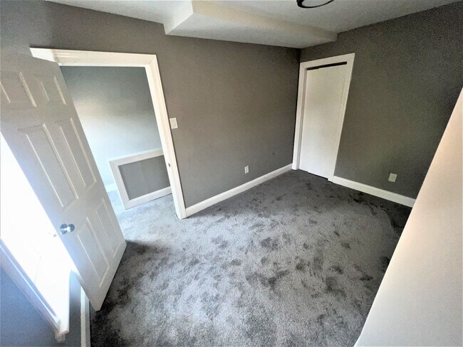 Foto del edificio - Brand New 5 Bedroom Modern Renovation with...