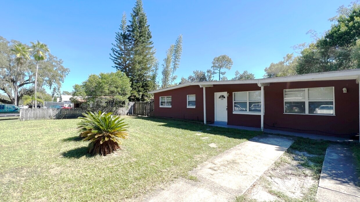 320 E 6th St, Chuluota, FL 32766 House Rental in Chuluota, FL