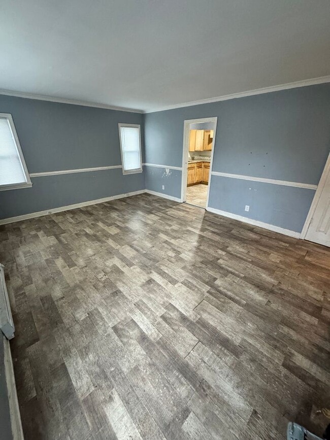 Building Photo - 2 bed 1 bath house in Richmond