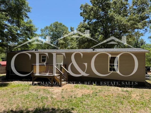 Foto del edificio - Large 4 bedroom 2 bathroom home now available in Cowpens!