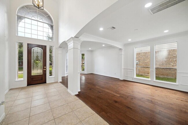 Foto del edificio - 6314 Canyon Chase Dr
