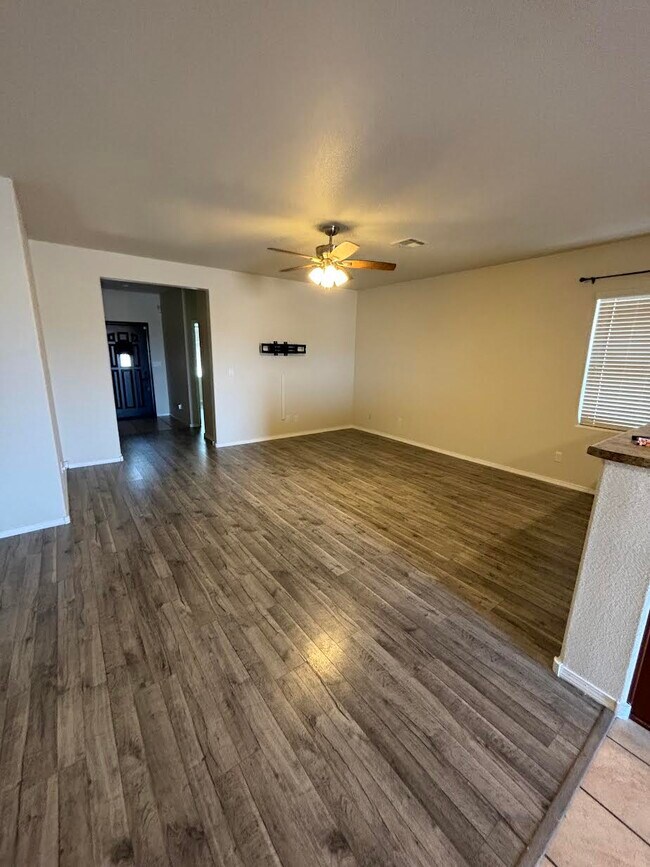 Foto del edificio - 3012 Tierra Dorado Dr SW