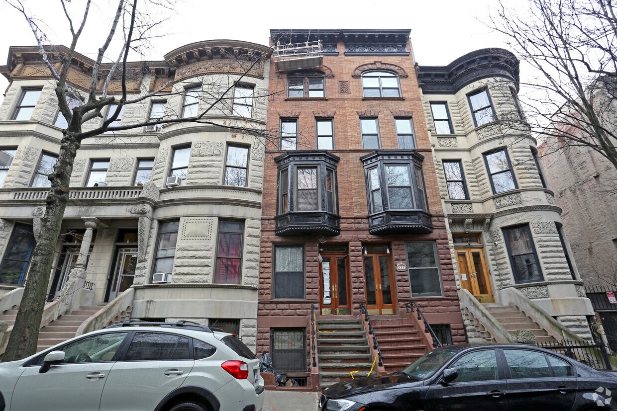 Building Photo - 437 W 147th St