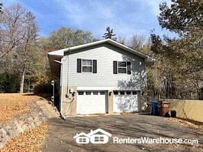 Building Photo - 5830 Peony Ln N