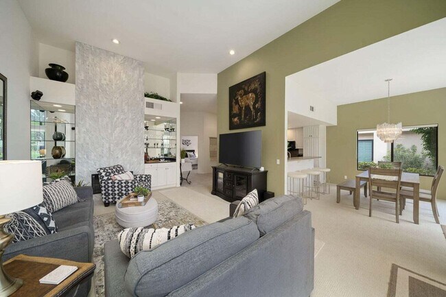 Foto del edificio - 54635 Shoal Creek