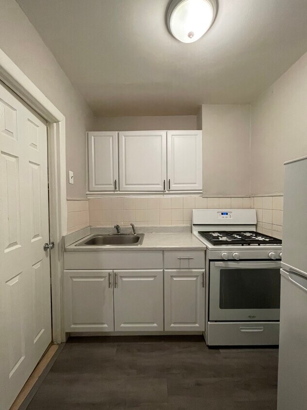 241 Duncan Ave Unit 2 - 237 Duncan Ave