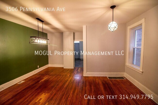 Foto del edificio - 3 bed, 2 full bath single family HOUSE ***...