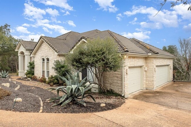 Building Photo - 5019 McIntyre Cir