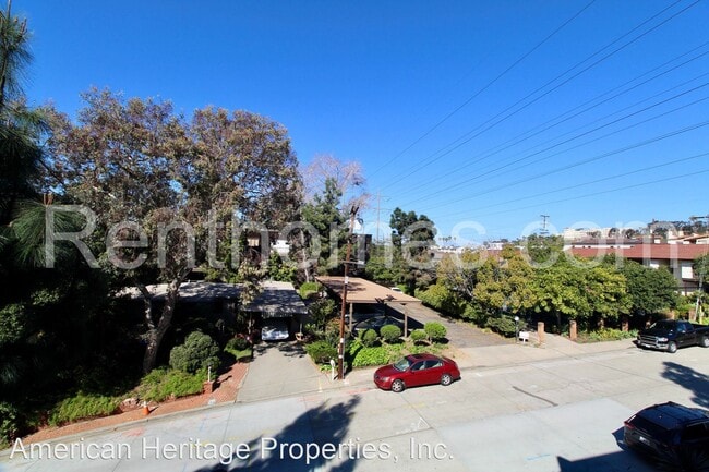 Building Photo - 1065 Fresno St