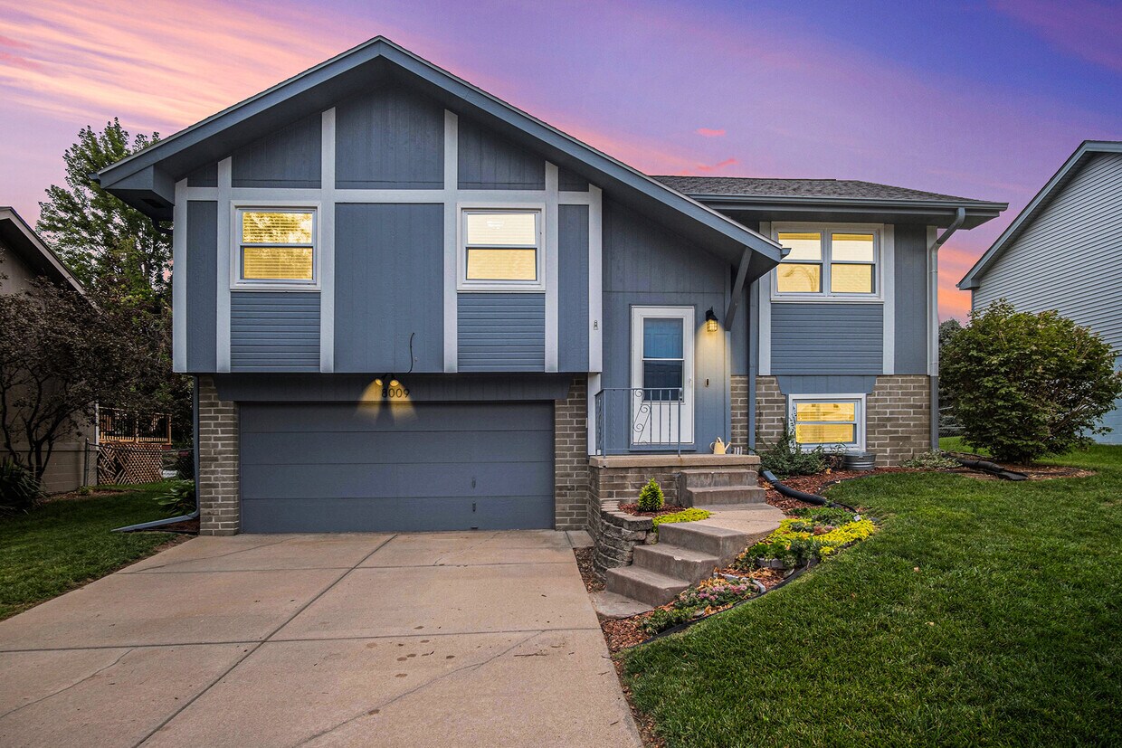 8009 S 152nd St Omaha, NE 68138 Alquileres en Omaha, NE