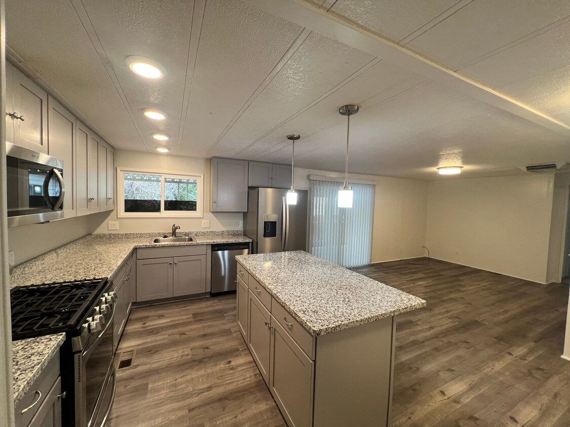 Primary Photo - 3/2 Home in Kingslane in Gardnerville