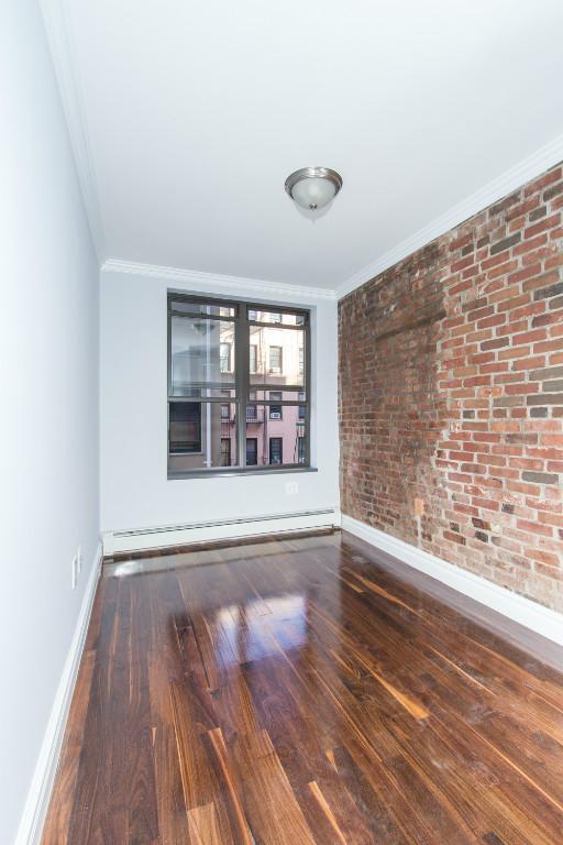 Building Photo - 124 Ridge St