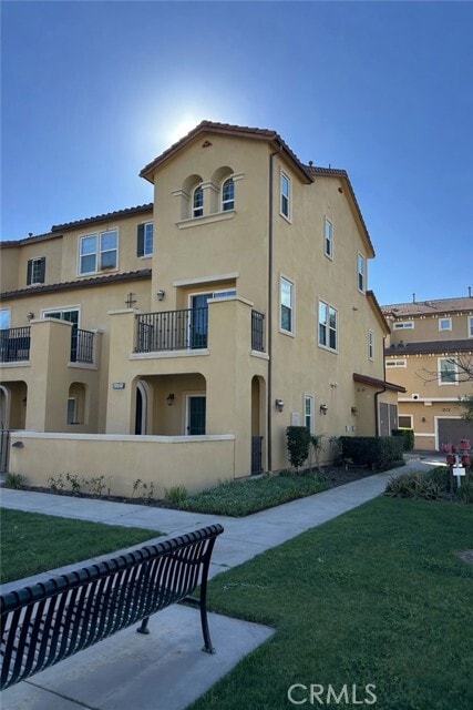 Building Photo - 10580 Acacia Ln