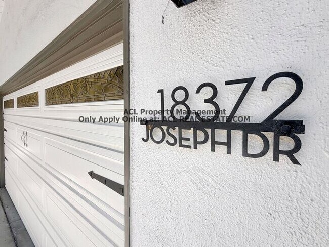 Foto del edificio - Updated 3-Bedroom Retreat in Prime Castro Valley Location