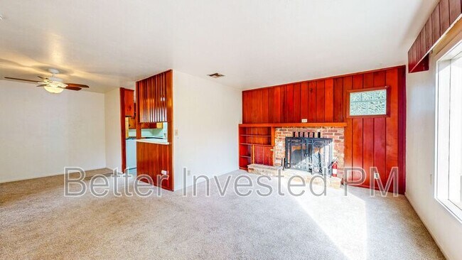 Foto del edificio - 2250 Old River Rd