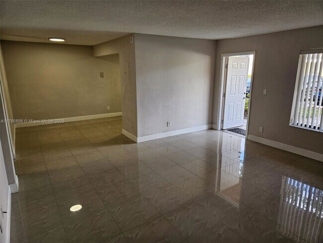 Foto del edificio - 6900 SW 39th St