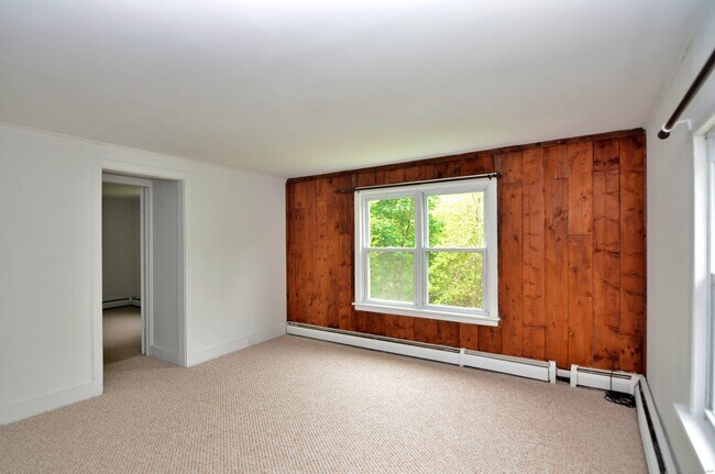 Foto del edificio - 10 Mountain Orchard Rd