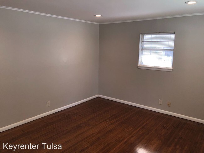 Building Photo - 3 br, 2 bath House - 10155 E. 22nd Pl.