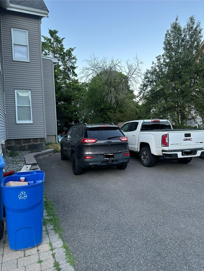 Private Parking - 78 Cedar St