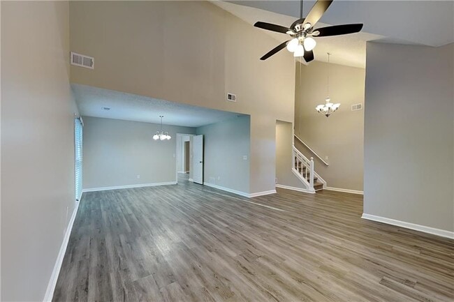 Building Photo - 4203 E Emerald Dr NW