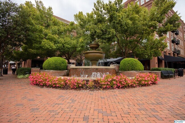 Foto del edificio - 445 Providence Main St NW