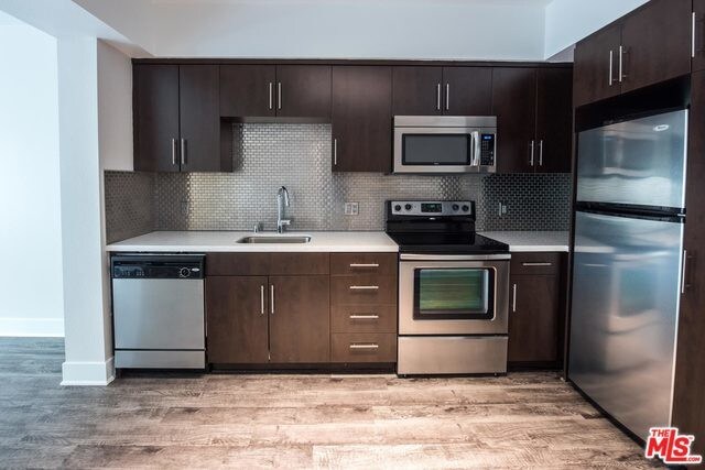 Foto del edificio - 1714 N McCadden Pl