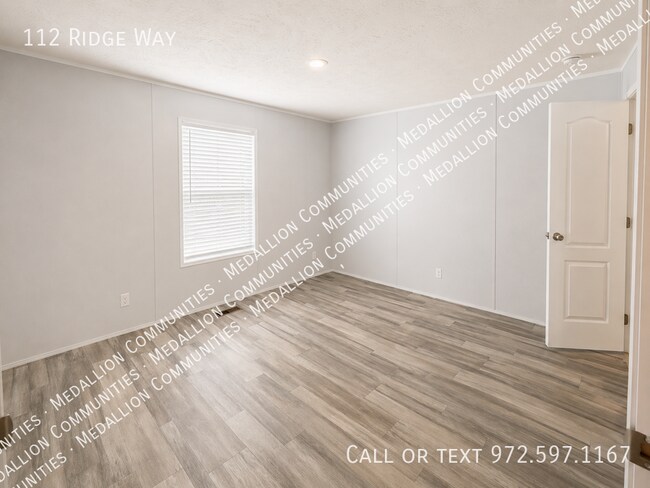 Foto del edificio - 112 Ridgeway Dr