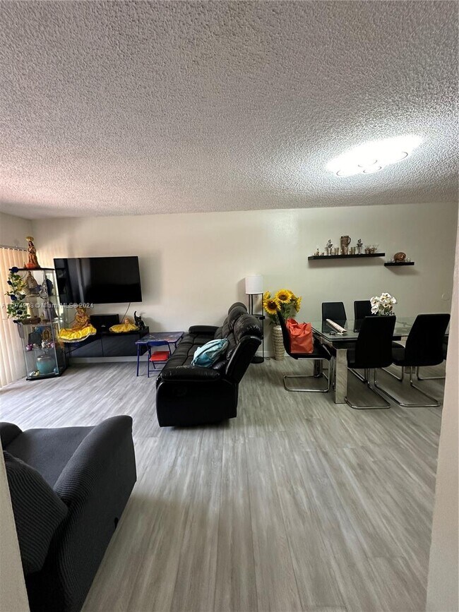 Foto del edificio - 13870 SW 62nd St
