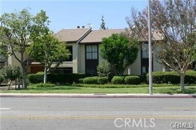 Foto del edificio - 535 W Duarte Rd
