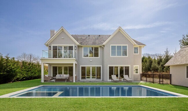 Building Photo - 82 Halsey Ln