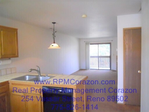 Building Photo - Two-bedroom, two bath condo!