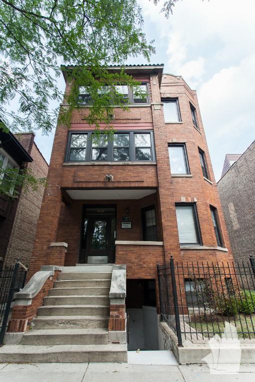 Primary Photo - 1440 W Addison St