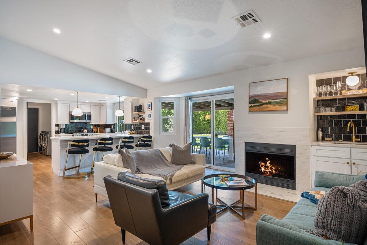Foto principal - 2241 N San Gorgonio Rd