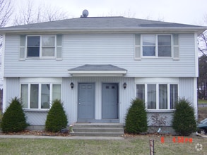 Building Photo - 44 Biddle St