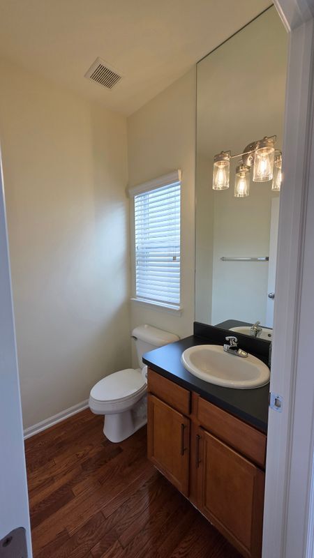 Foto del edificio - 1547 Cass Lake Rd