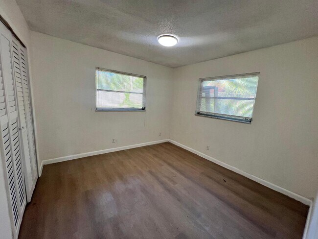 Photo - Grove Road Apartment